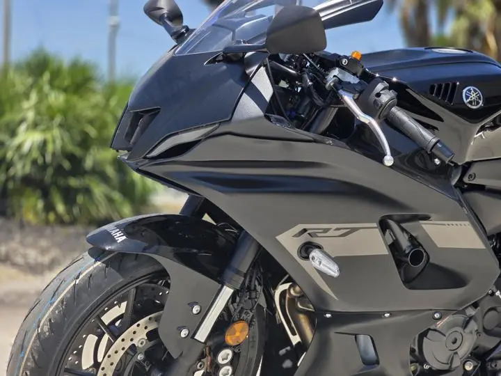 2025 Yamaha Yzf-R7 - Photo 4