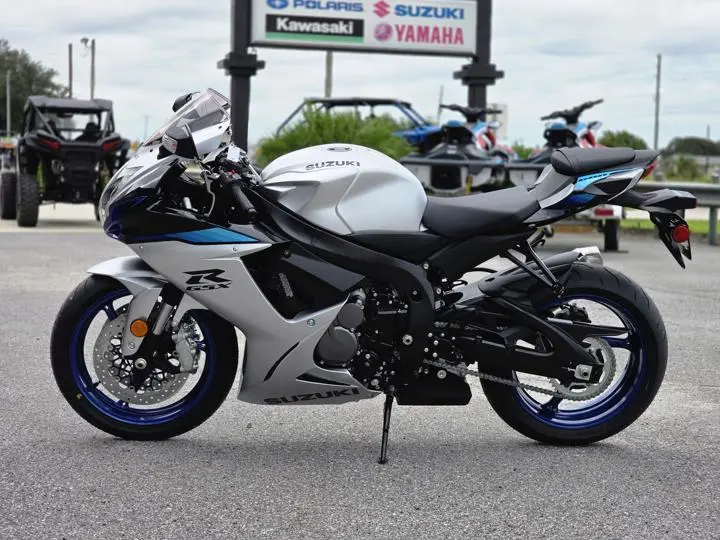2026 Suzuki Gsx-R 600 - Photo 5