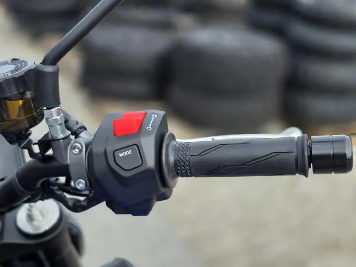 2025 Yamaha Mt-09 - Photo 14