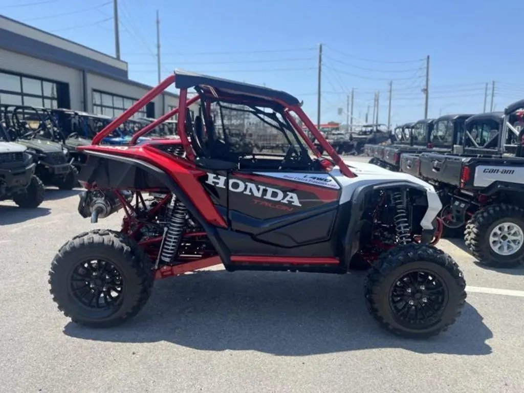 2024 Honda® Talon 1000R FOX Live Valve - Photo 9