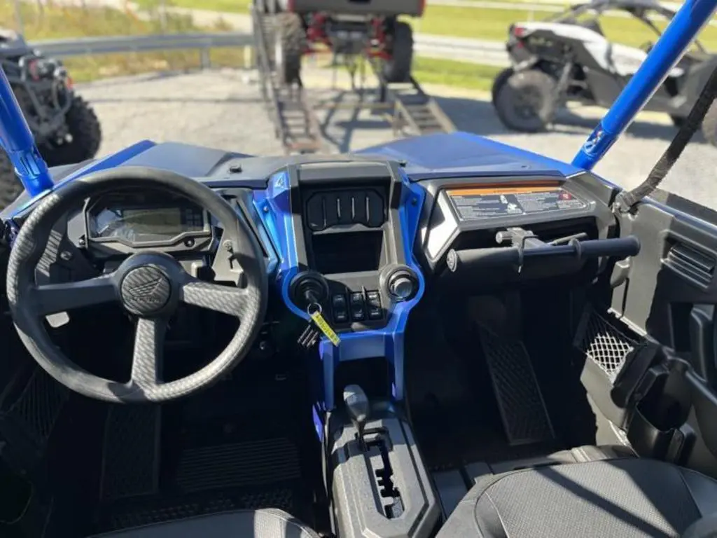 2024 Honda® Talon 1000X-4 FOX Live Valve - Photo 17