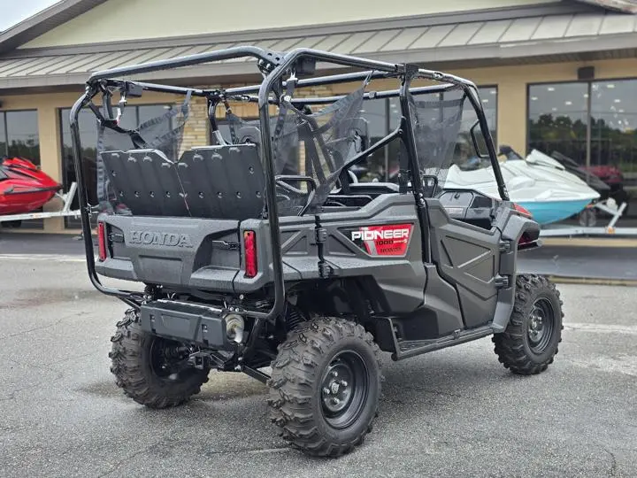 2025 Honda® Pioneer 1000-5 - Photo 8