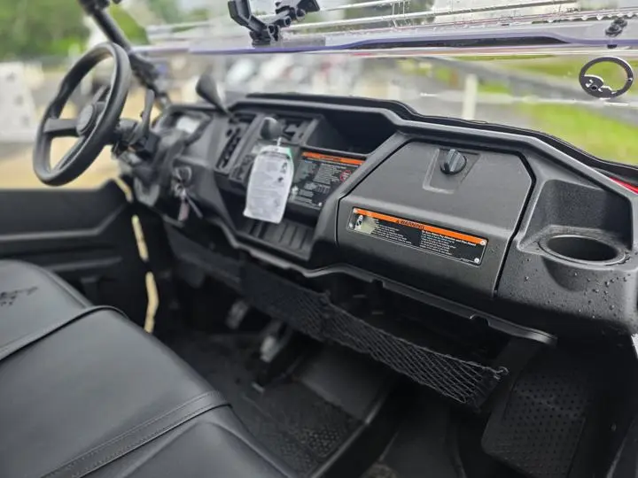 2025 Honda® Pioneer 1000-5 Deluxe - Photo 13