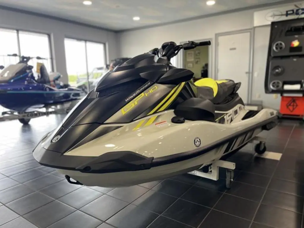 2025 Yamaha WaveRunners GP HO - Photo 2