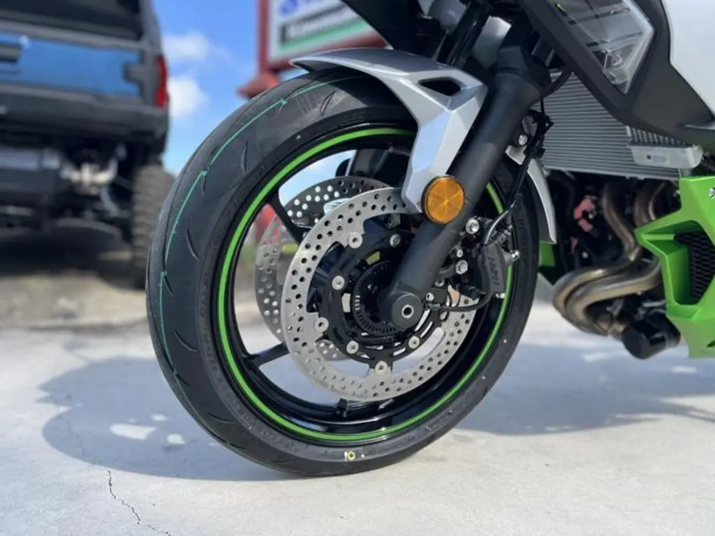 2024 Kawasaki Ninja 7 Hybrid ABS - Photo 4