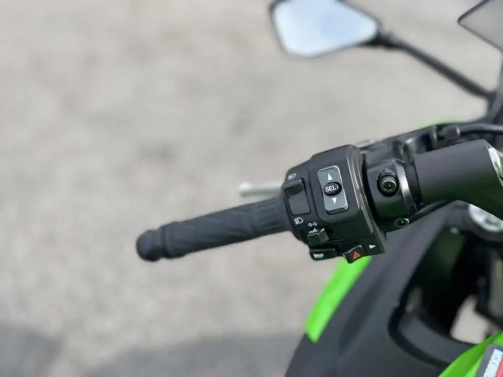 2025 Kawasaki Ninja 650 KRT Edition ABS - Photo 14