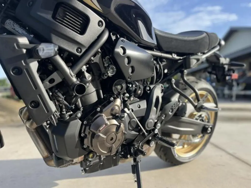 2024 Yamaha XSR700 - Photo 5
