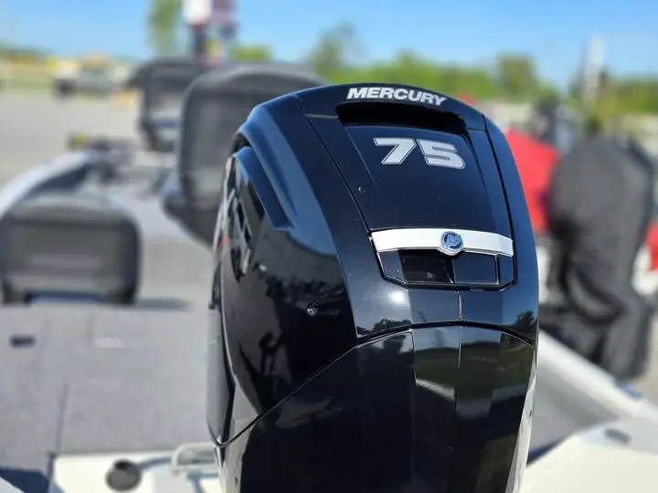 2025 Tracker® Boats Pro Team 175 - Photo 16