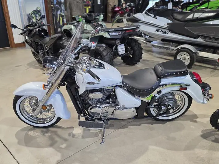 2025 Suzuki Boulevard C50t Special - Photo 4