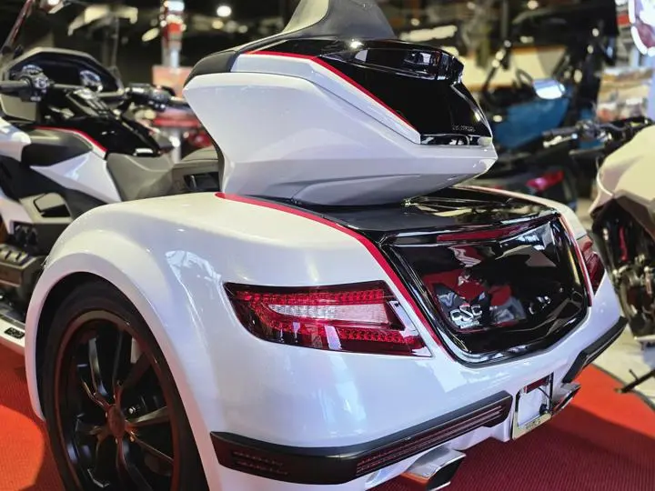 2024 Honda® Gold Wing Tour Automatic Dct Trike - Photo 7