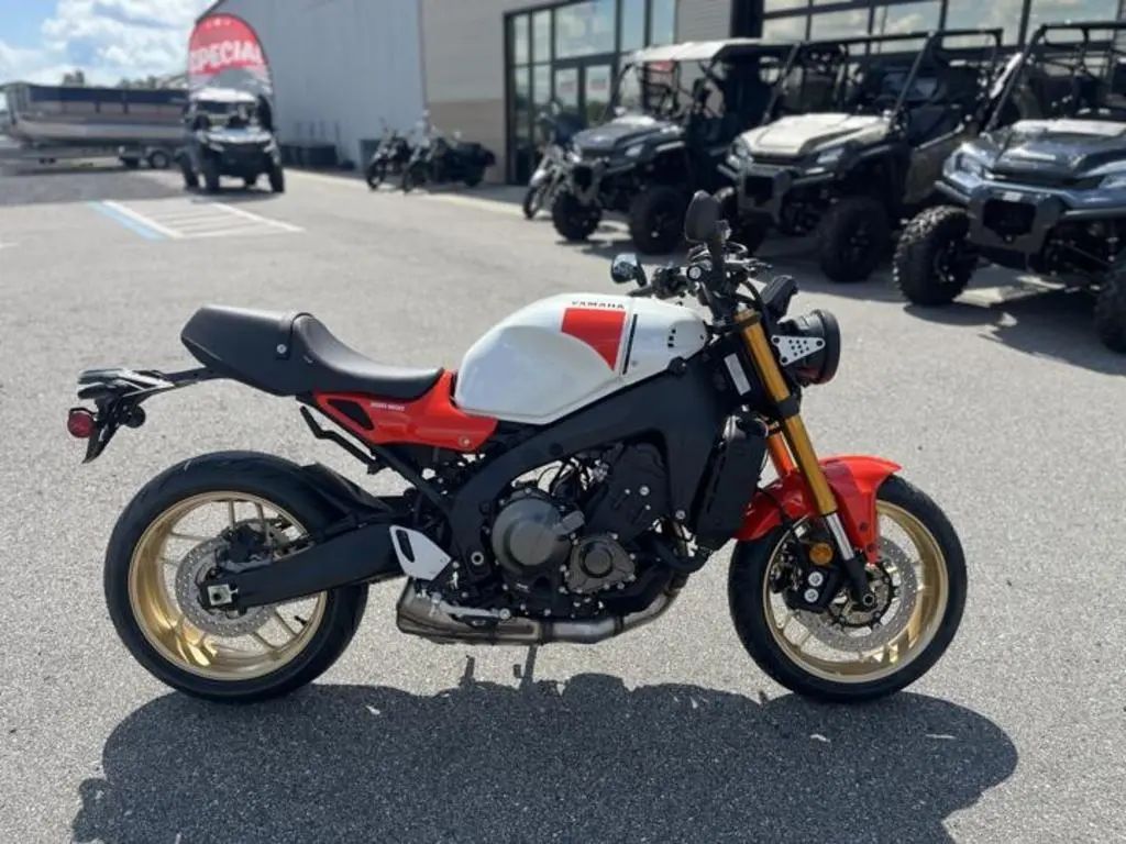 2024 Yamaha XSR900 - Photo 10